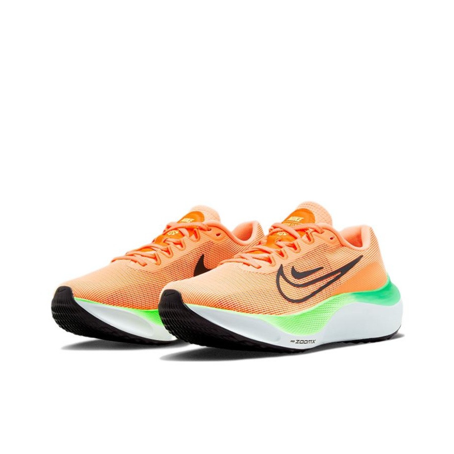 ナイキ ズーム フライ 5 ロートップ カーボンプレート ラ - Nike Shoes Zoom Fly 5 のレビューと価格